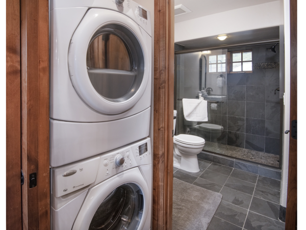 Gorgeous 3 Bedroom Condo in Vail Sleeps 10